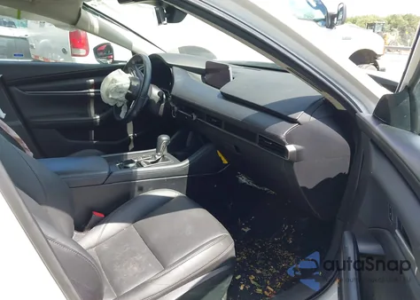 2022 Mazda Mazda3 Select z USA, uszkodzony, nr VIN 3MZBPABL0NM313343